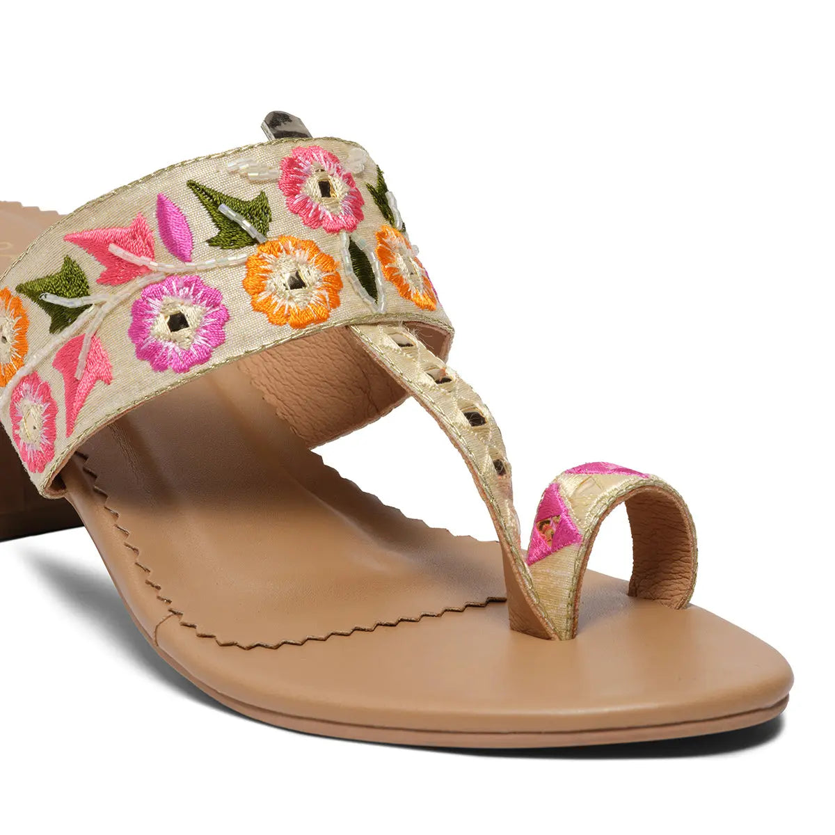 Rida Festive Kolhapuri Diamond Footwear Eridani