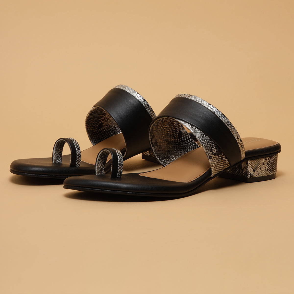 Roma One Toe Flats