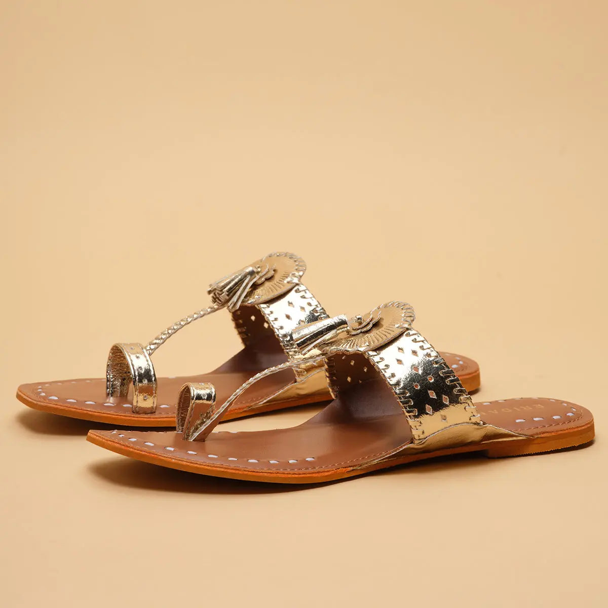Saivi Kolhapuri Flats Kailash Footwear Eridani