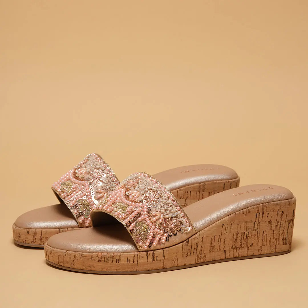 Sohvi Embroidered Wedges Akil