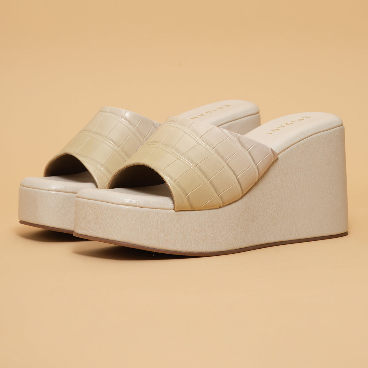 Suzana Casual Wedges