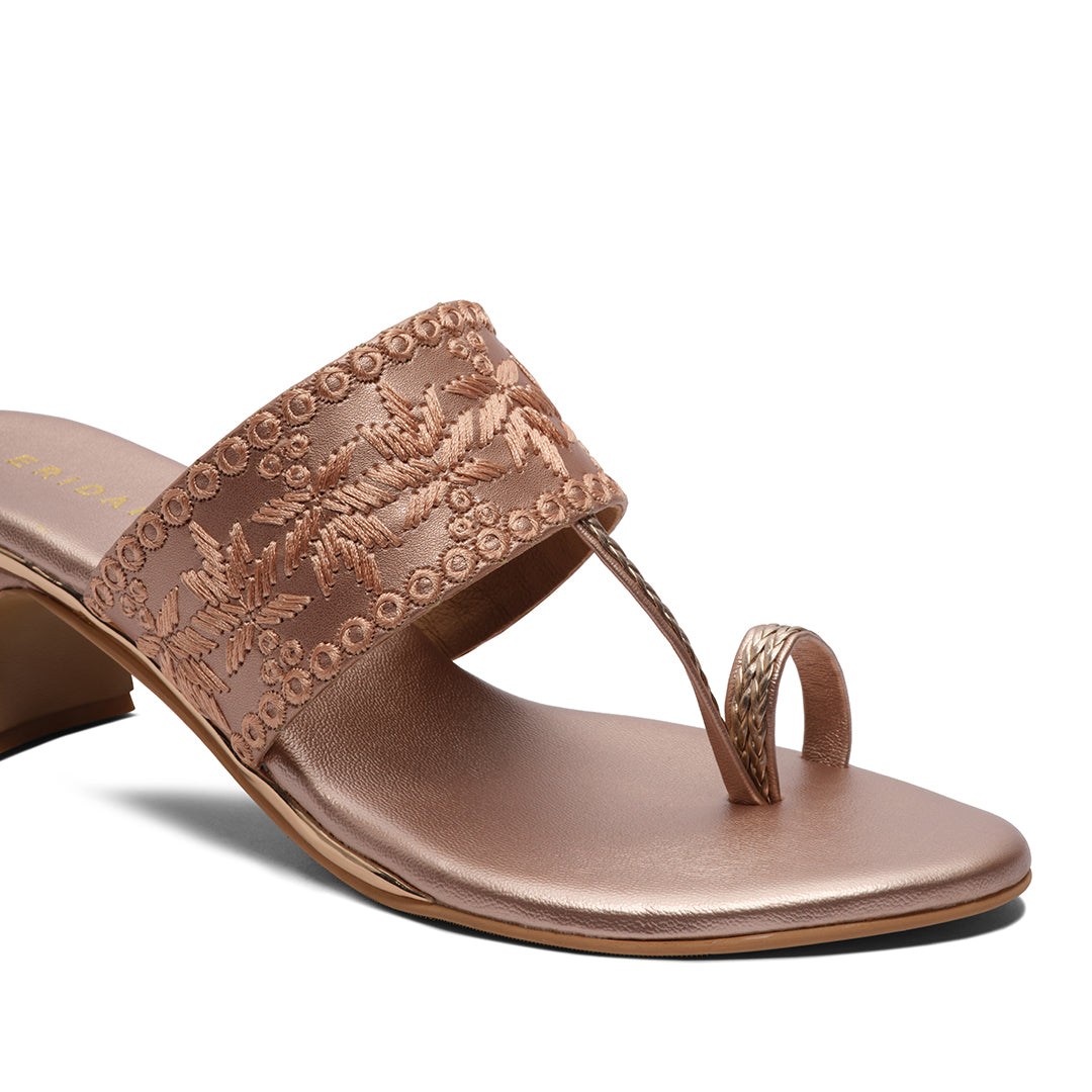 Syna Embroidered Kolhapuri