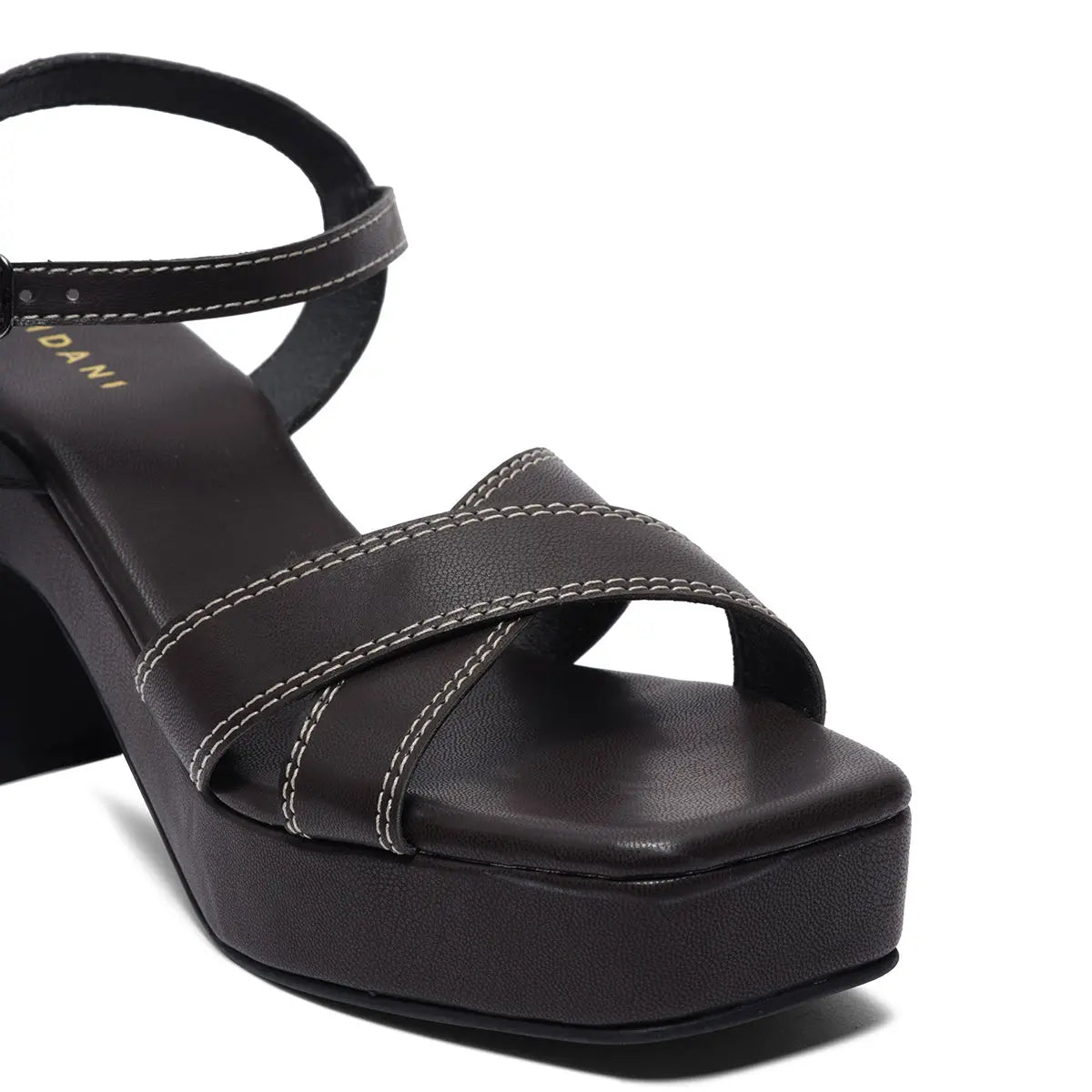 Terra Criss-Cross Wedges Saifi Traders