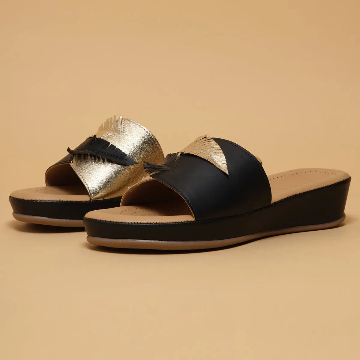 Thiago Slip-on Flatforms Step Cloud Footwear