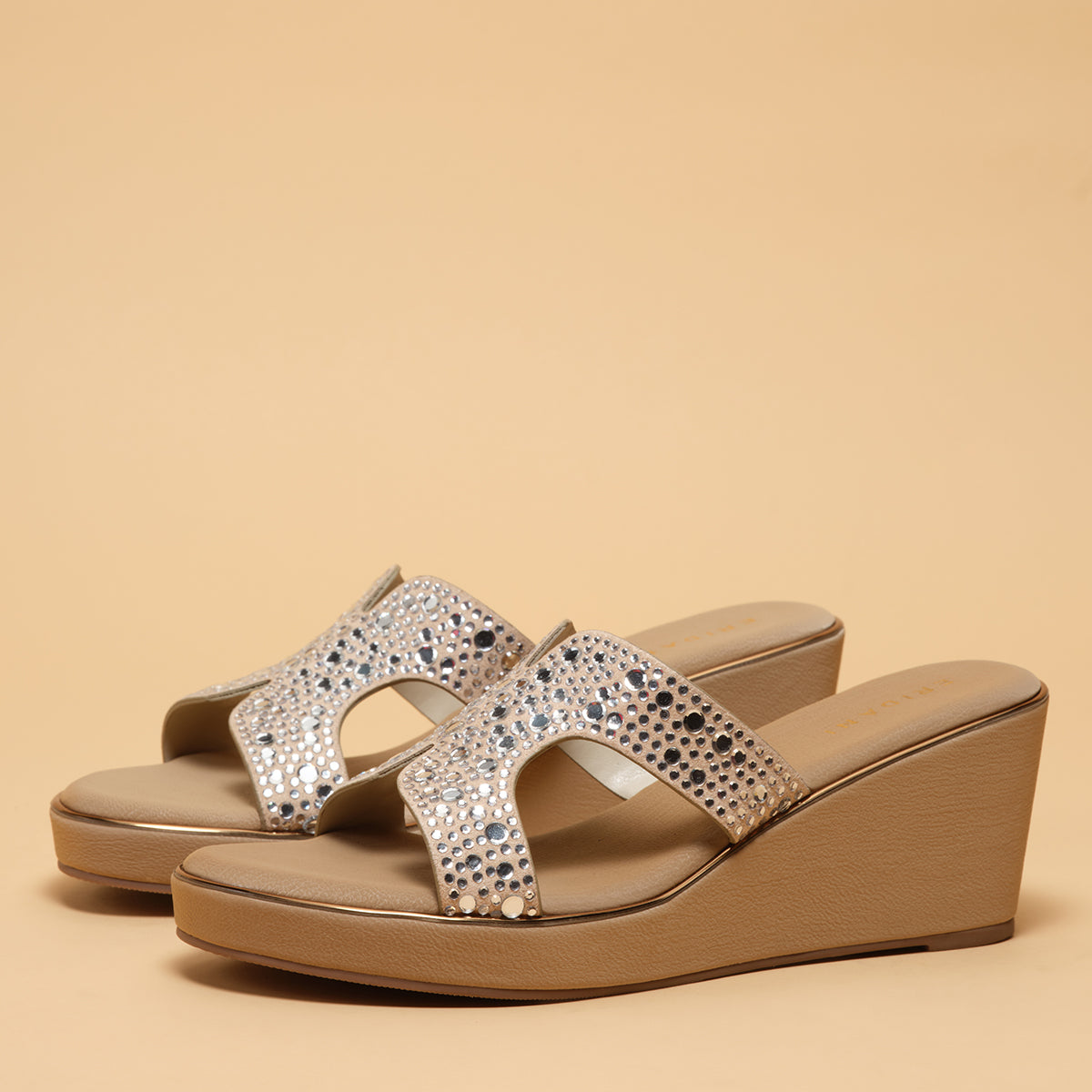 Tzivia Slip-on Wedges