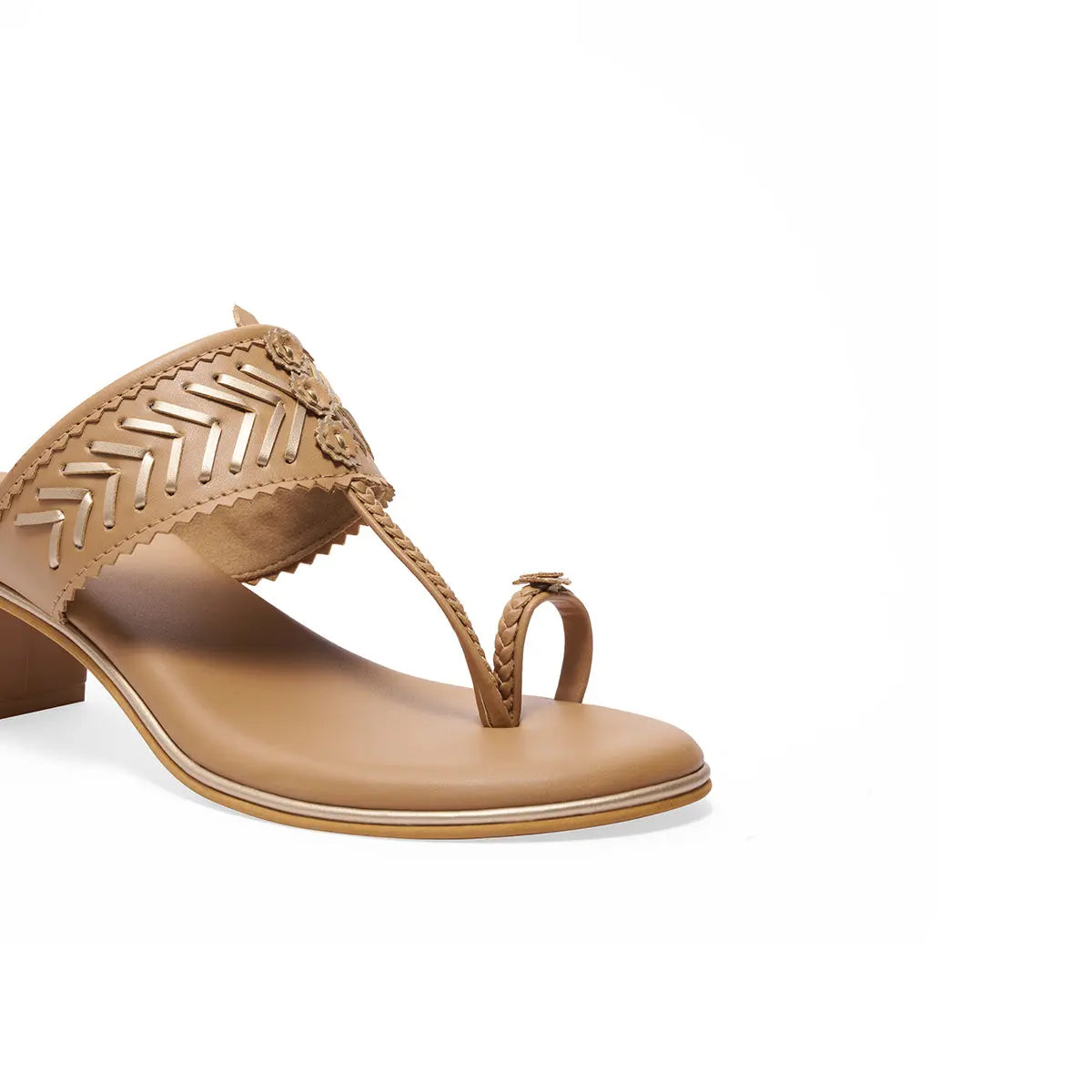 Vaani Kolhapuri Heels Akil