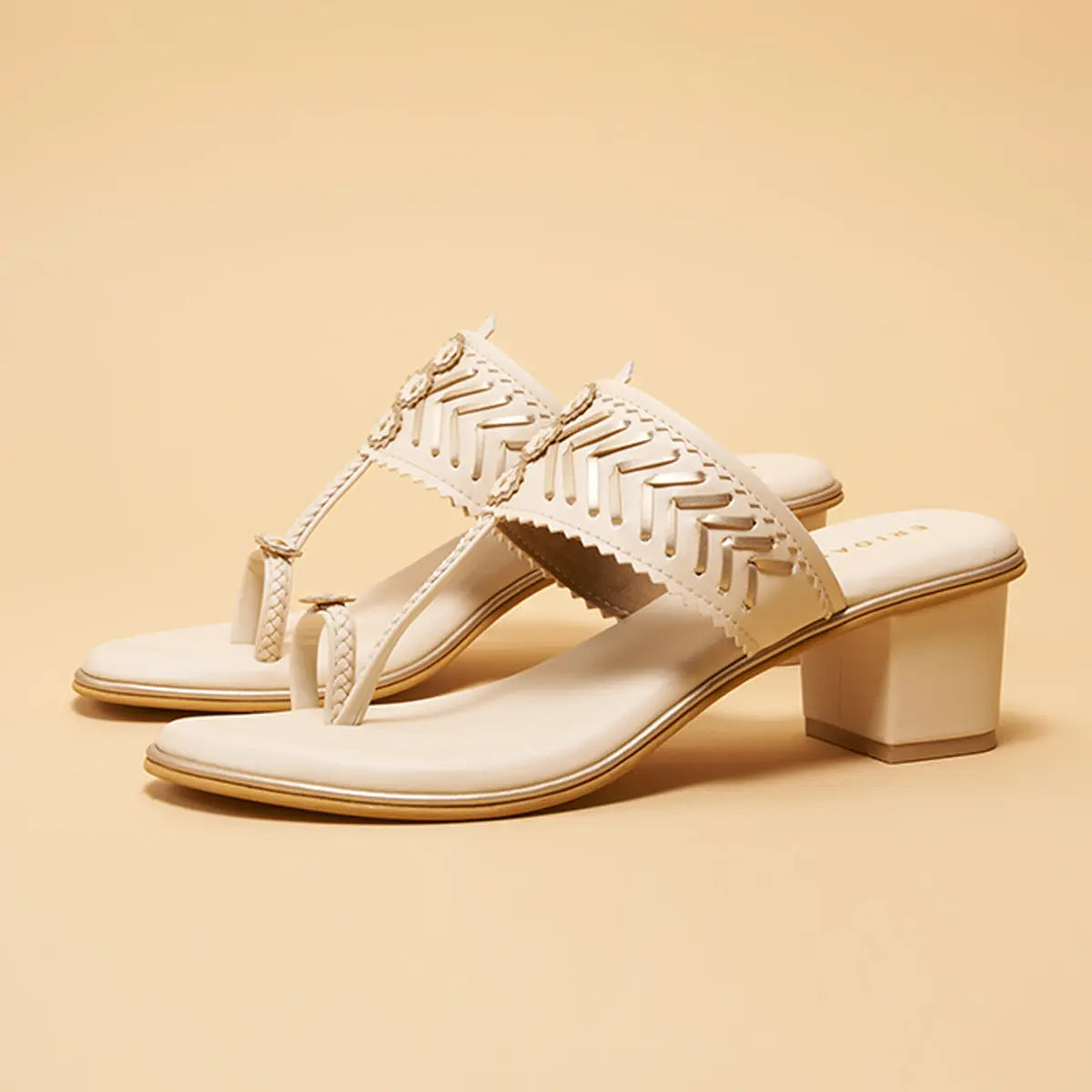 Vaani Kolhapuri Heels Akil