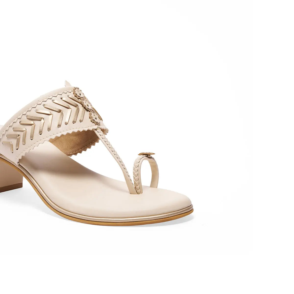 Vaani Kolhapuri Heels Akil