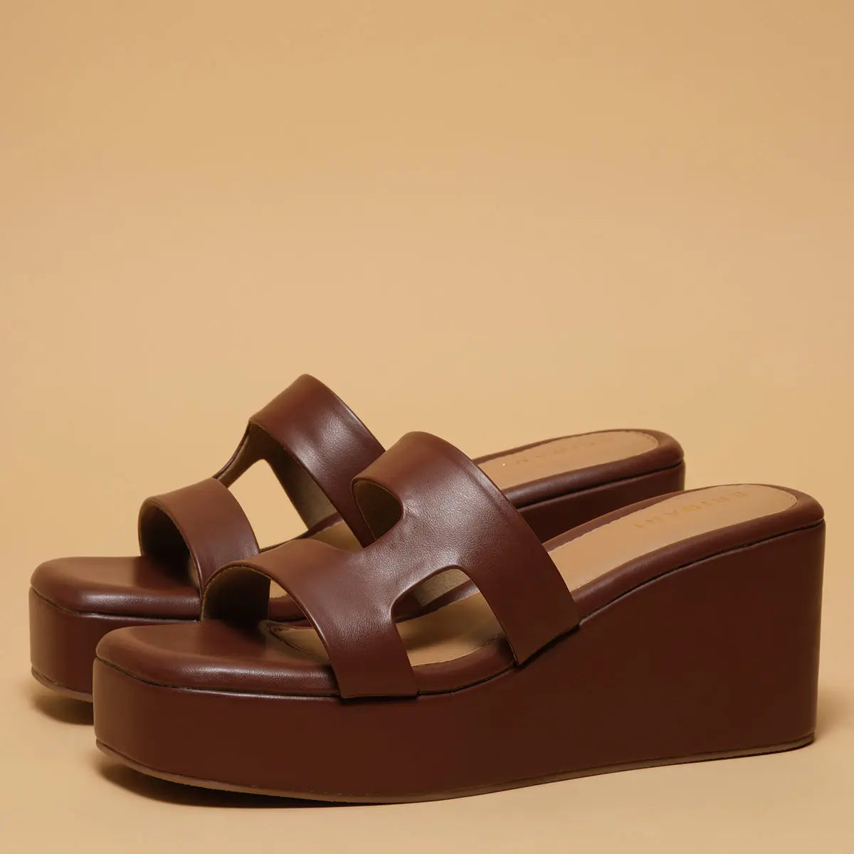 Vanessa Slip-on Wedges Star Footwear