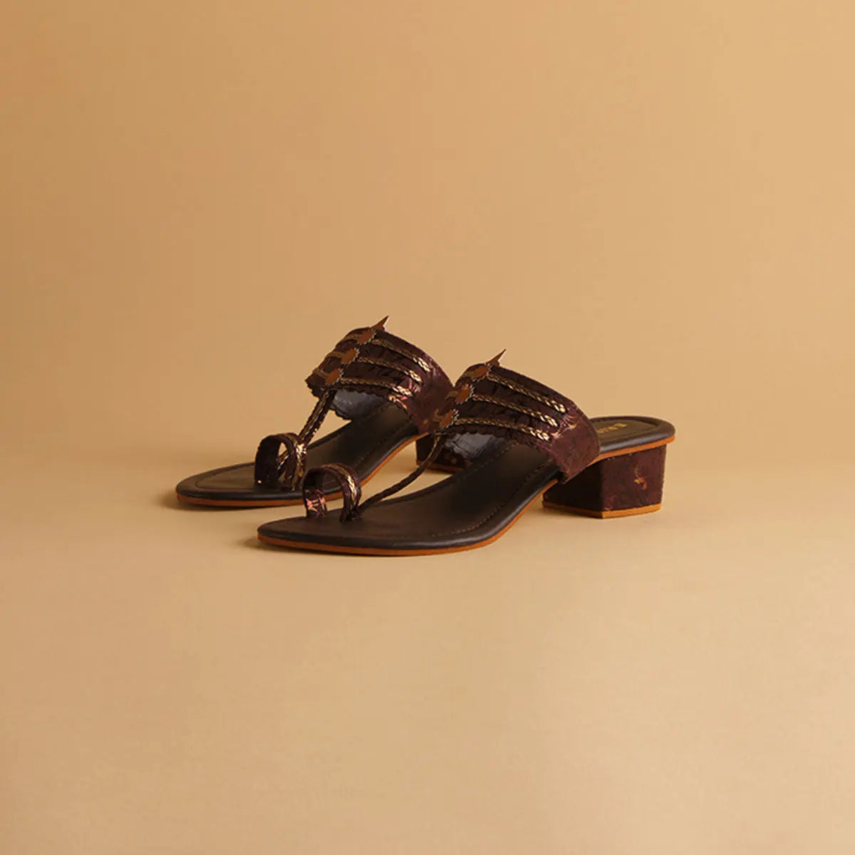 Veera Kolhapuri Heels New Shoib