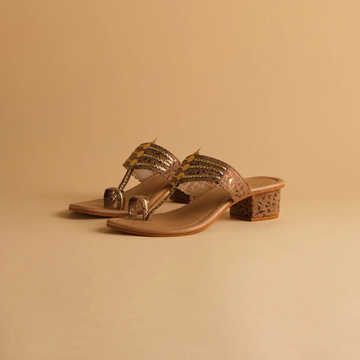 Veera Kolhapuri Heels New Shoib