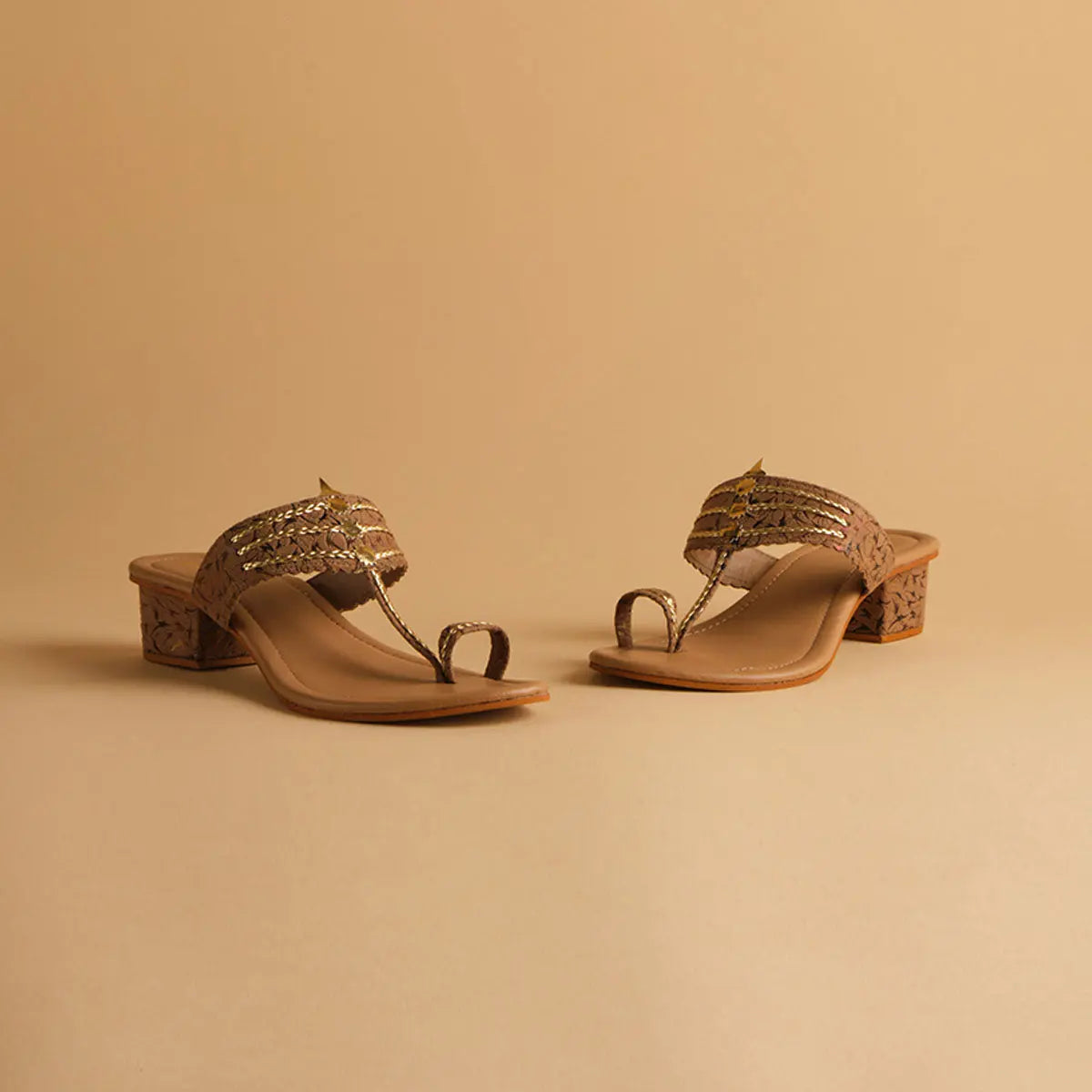 Veera Kolhapuri Heels New Shoib