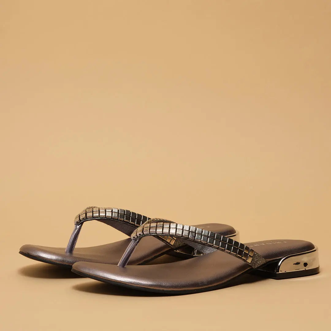 Yara Slip-on Flats Ahmad Arts