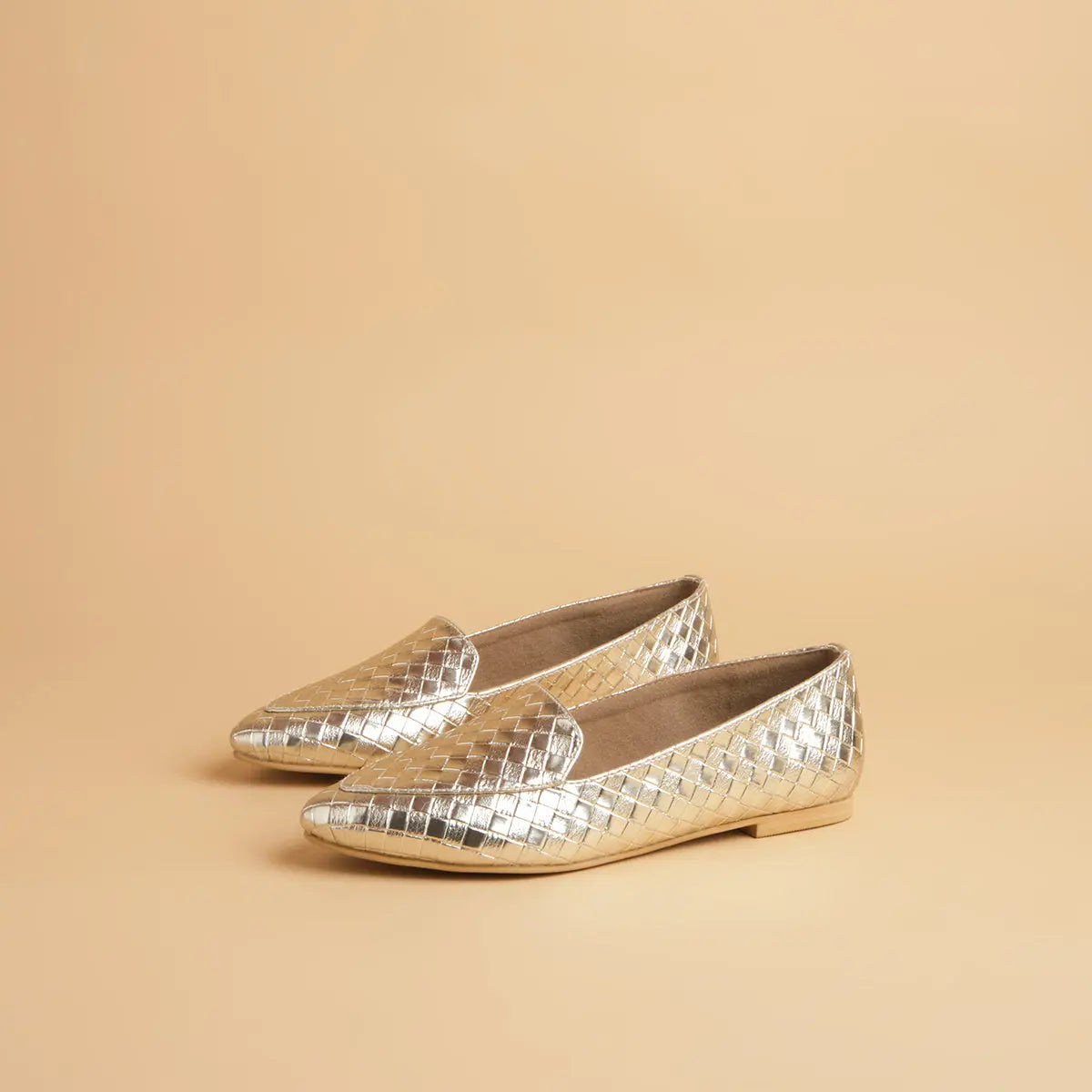 Carin Textured Loafers Status Shoes