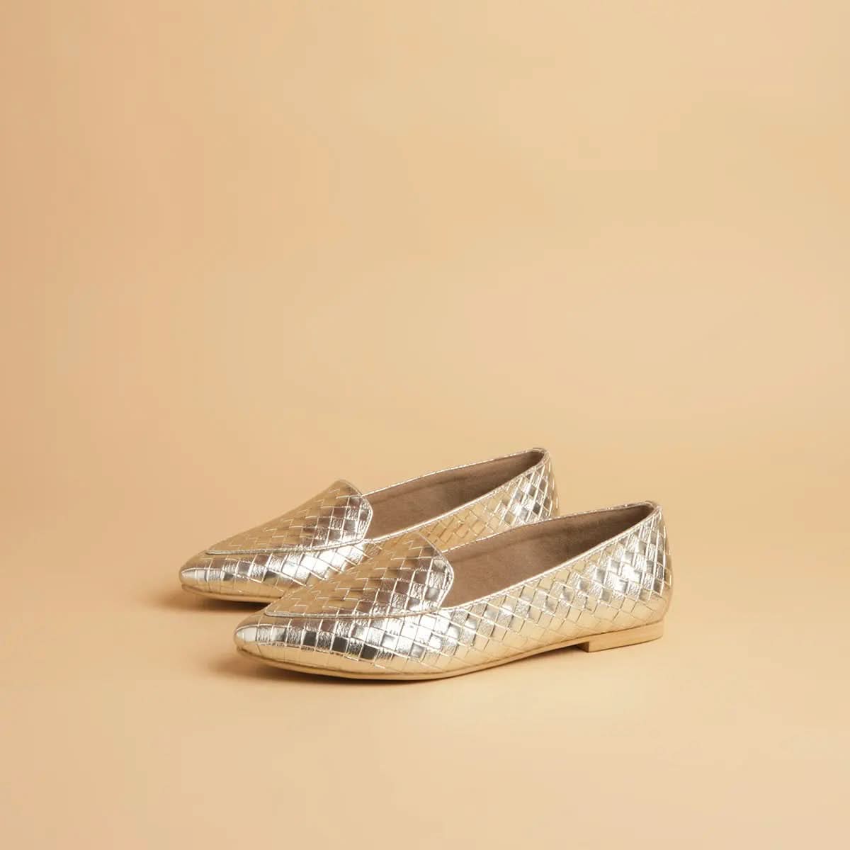 Carin Textured Loafers Status Shoes