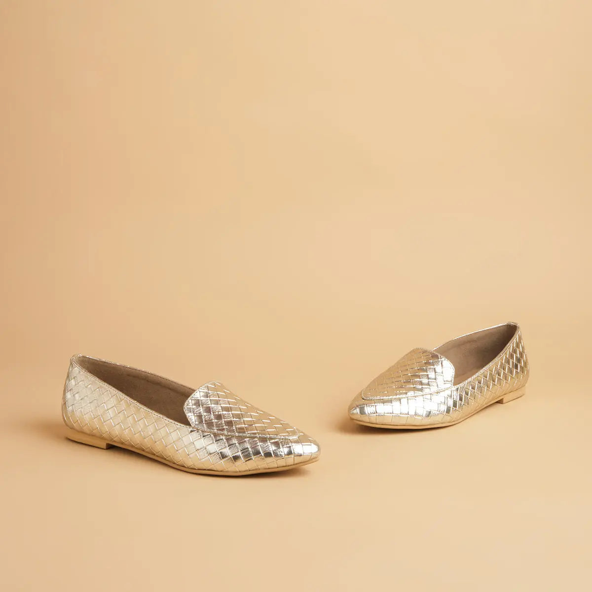 Carin Textured Loafers Status Shoes