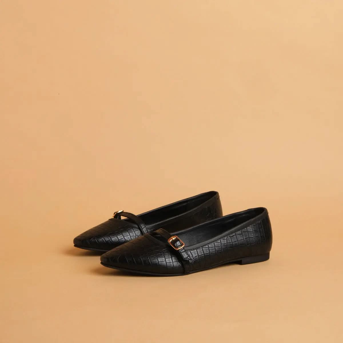 Celo Textured Ballerinas Status Shoes