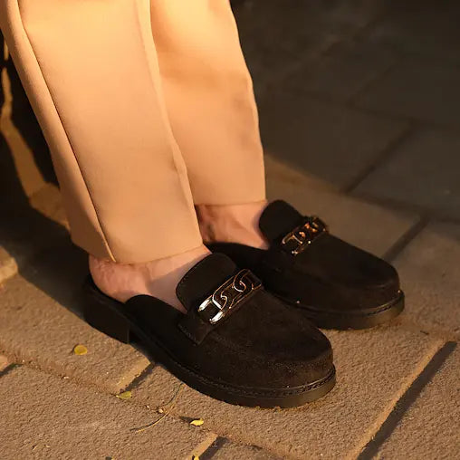Step Out in Style - Exploring the Different Types of Women's Loafers Eridani