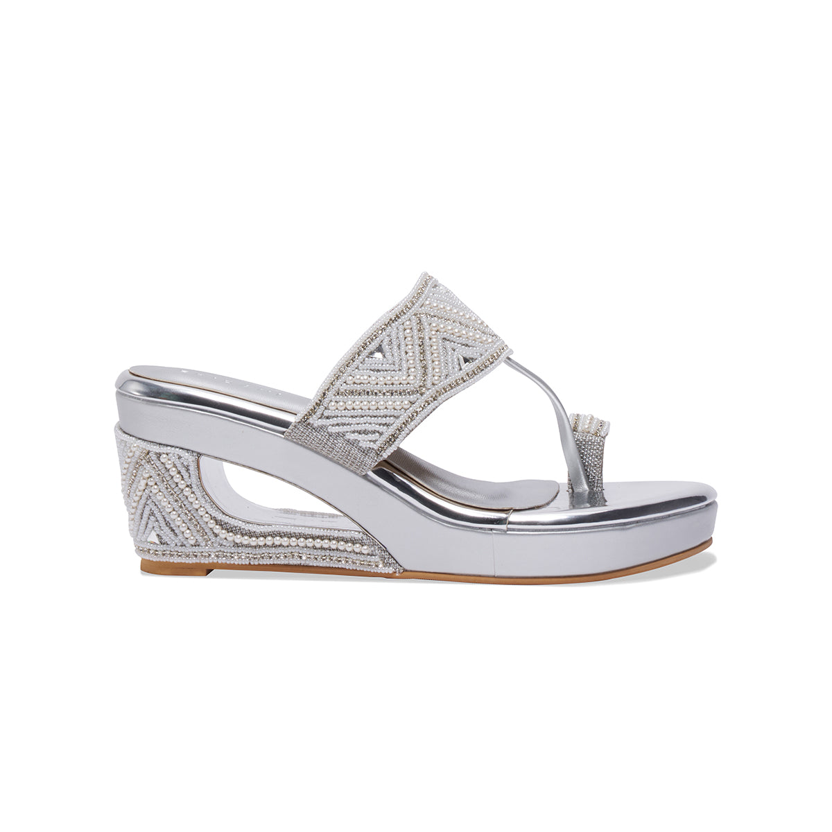 Aashi Embellished Kolhapuri Wedges