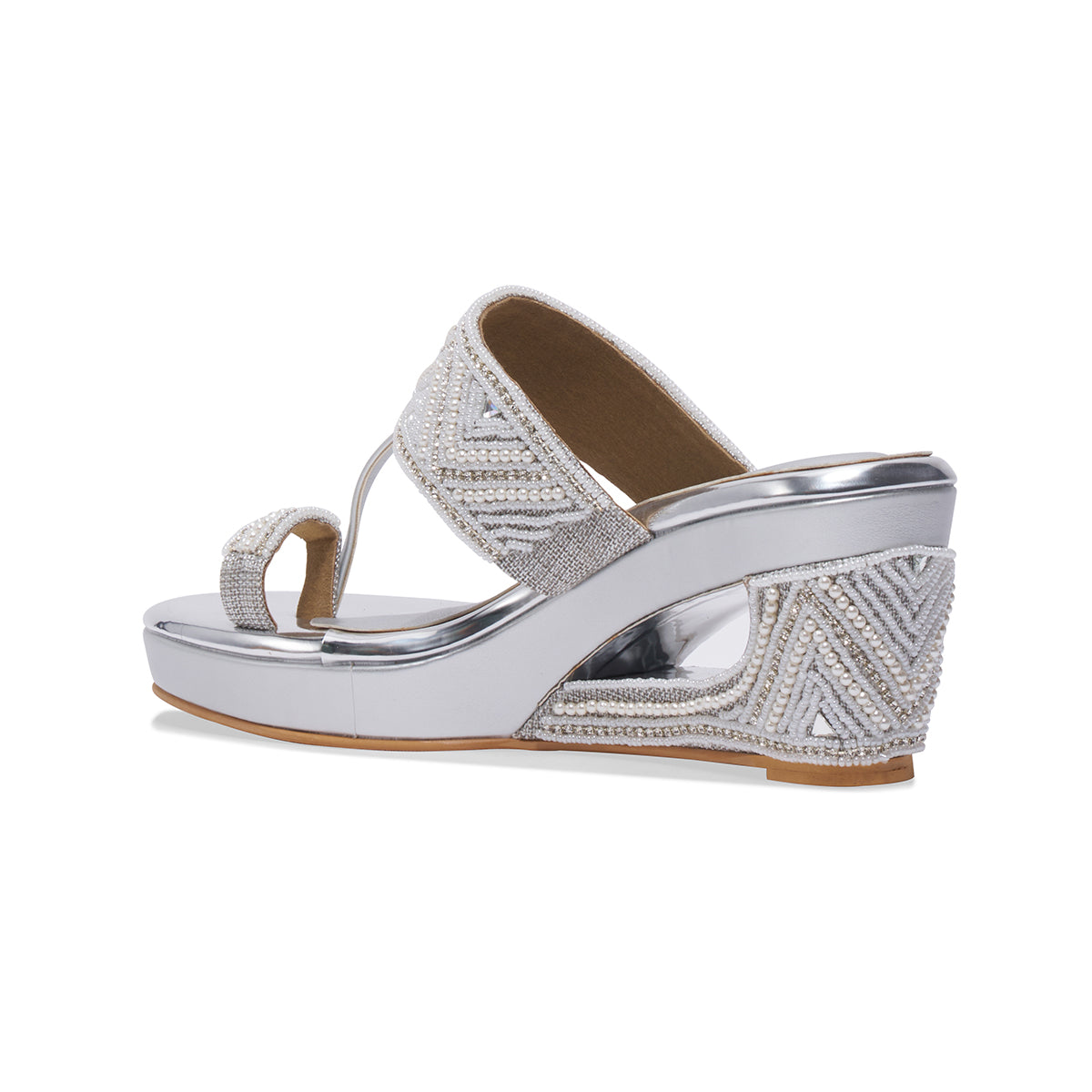 Aashi Embellished Kolhapuri Wedges