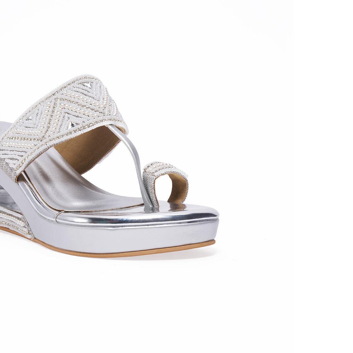 Aashi Embellished Kolhapuri Wedges