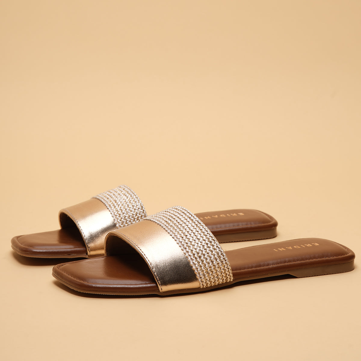 Ainara Metallic Flats