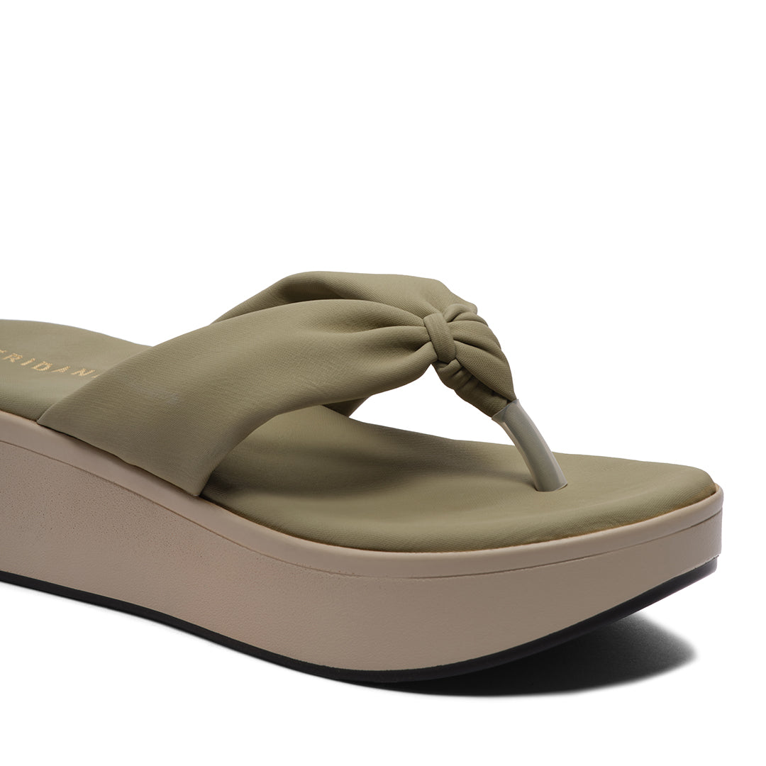 Alda Thong Wedges