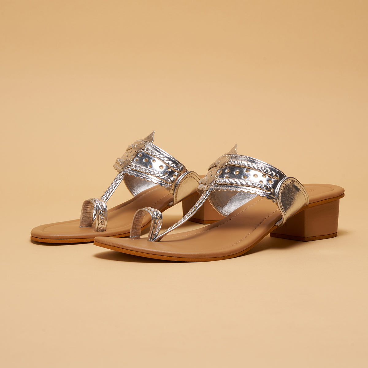 Amara Kolhapuri Heels