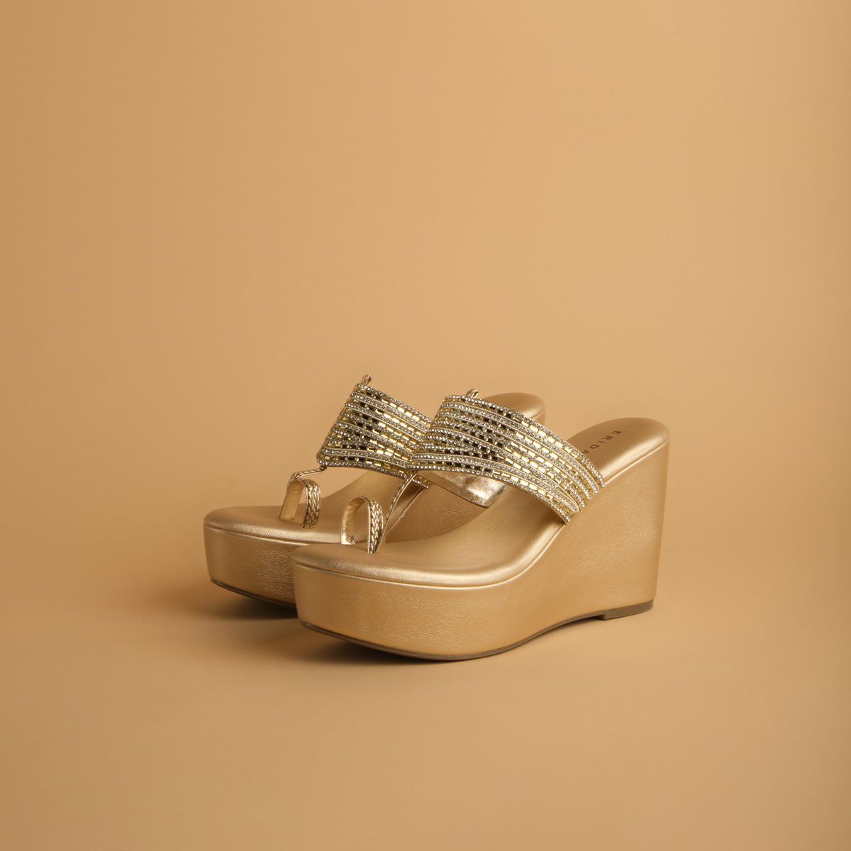 Amarii Embellished Kolhapuri Wedges