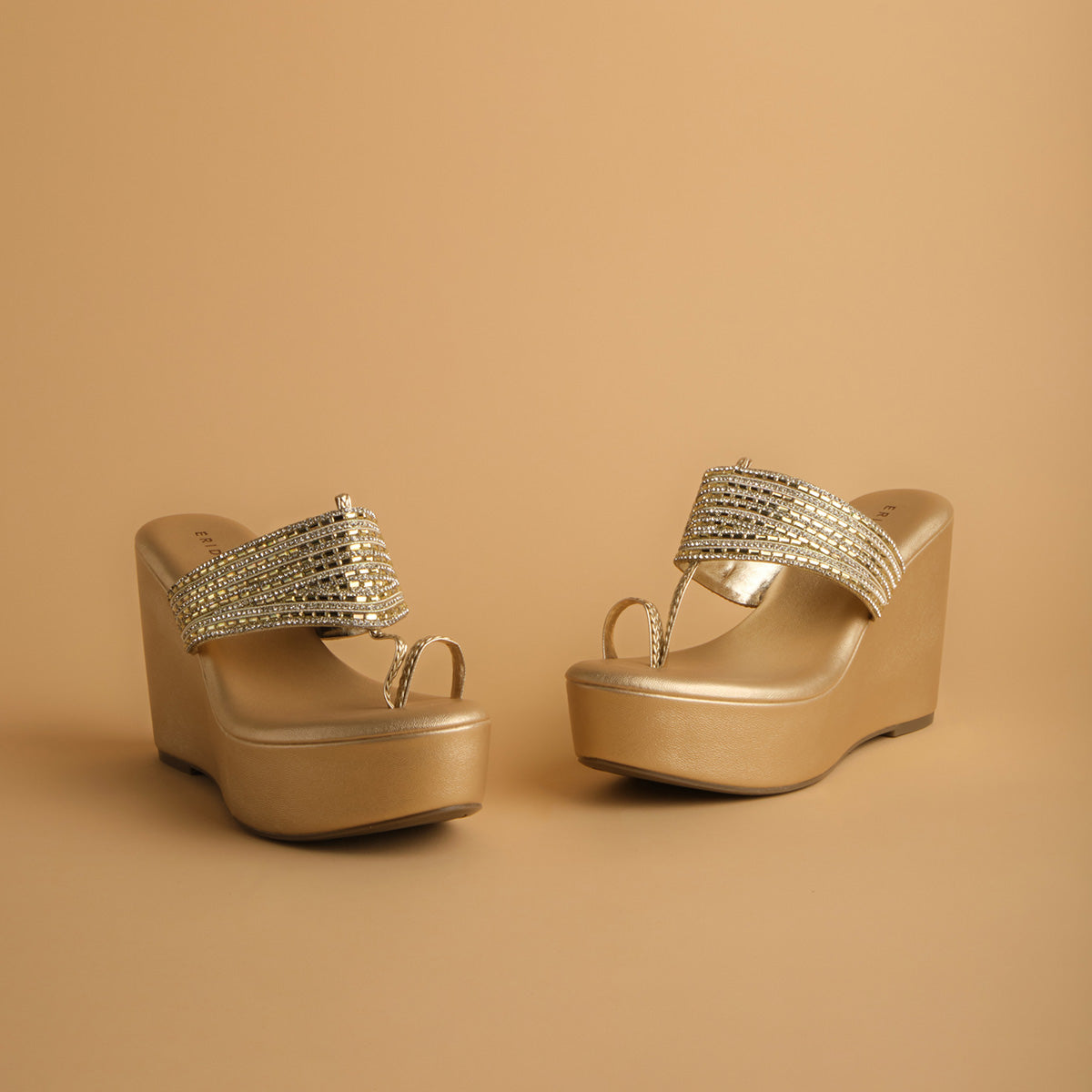 Amarii Embellished Kolhapuri Wedges