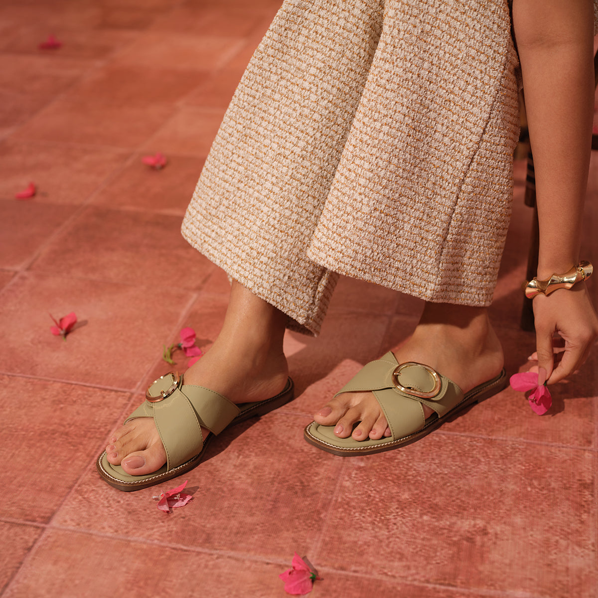 Armel Solid Flats