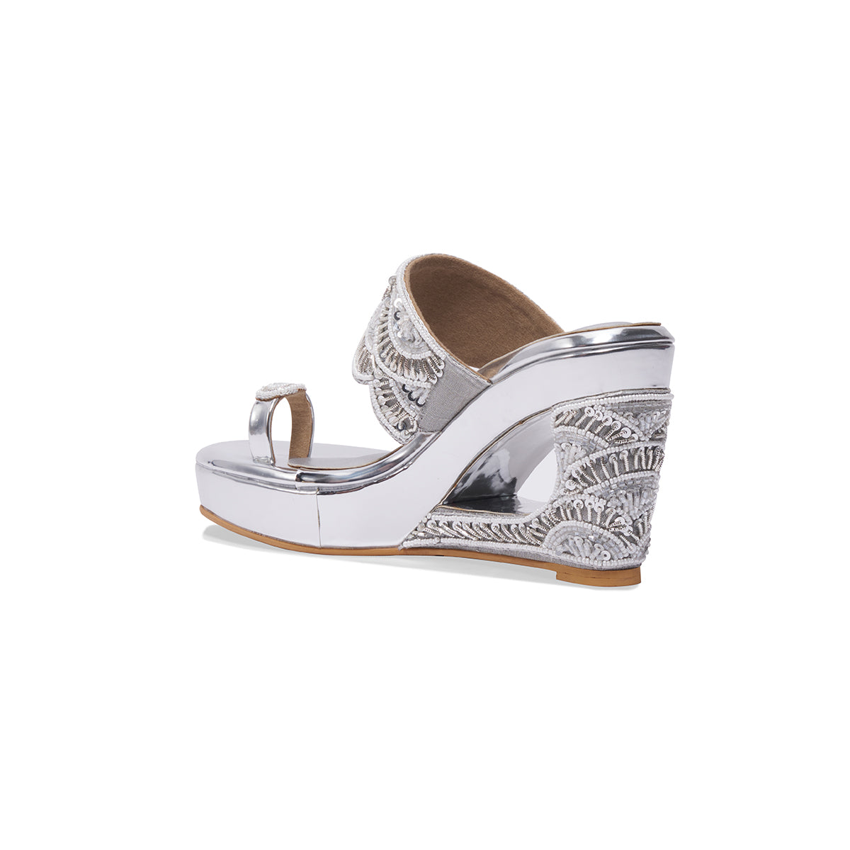 Arna Embroidered Wedges Come Eridani