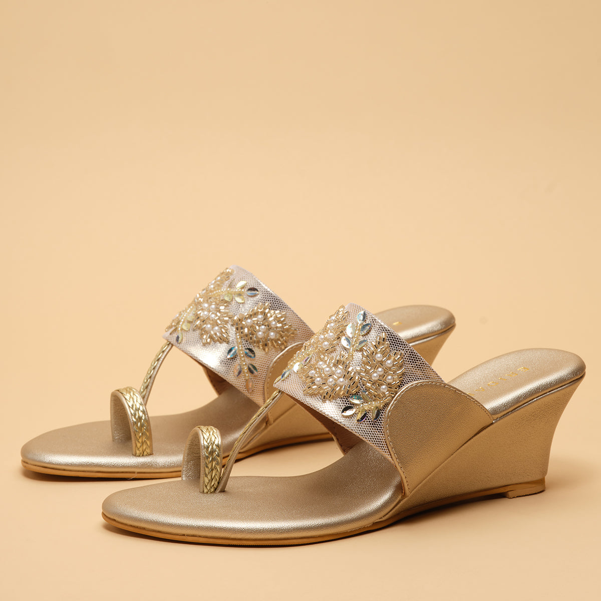 Aurya Kolhapuri Wedges