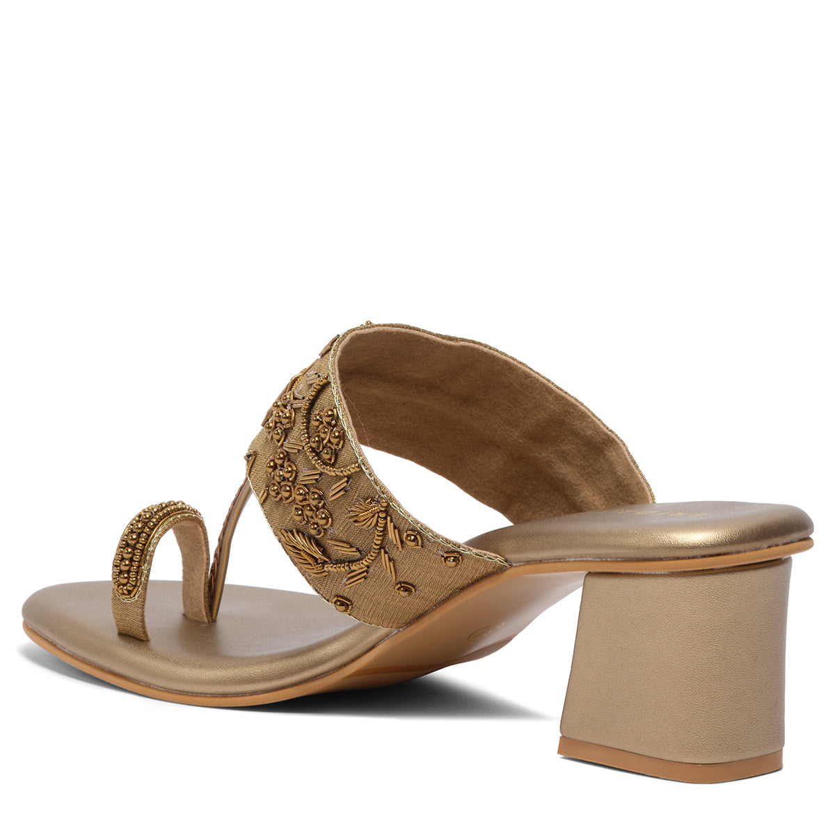 Avika Embroidered Kolhapuri