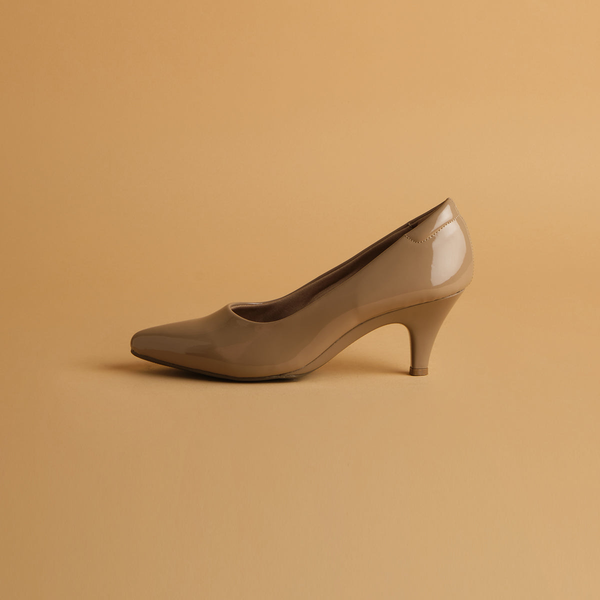 Camelia Patent Pumps