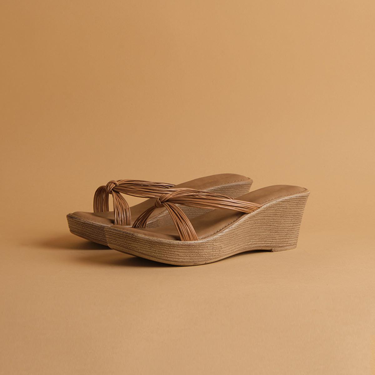 Clarissa knotted Wedges