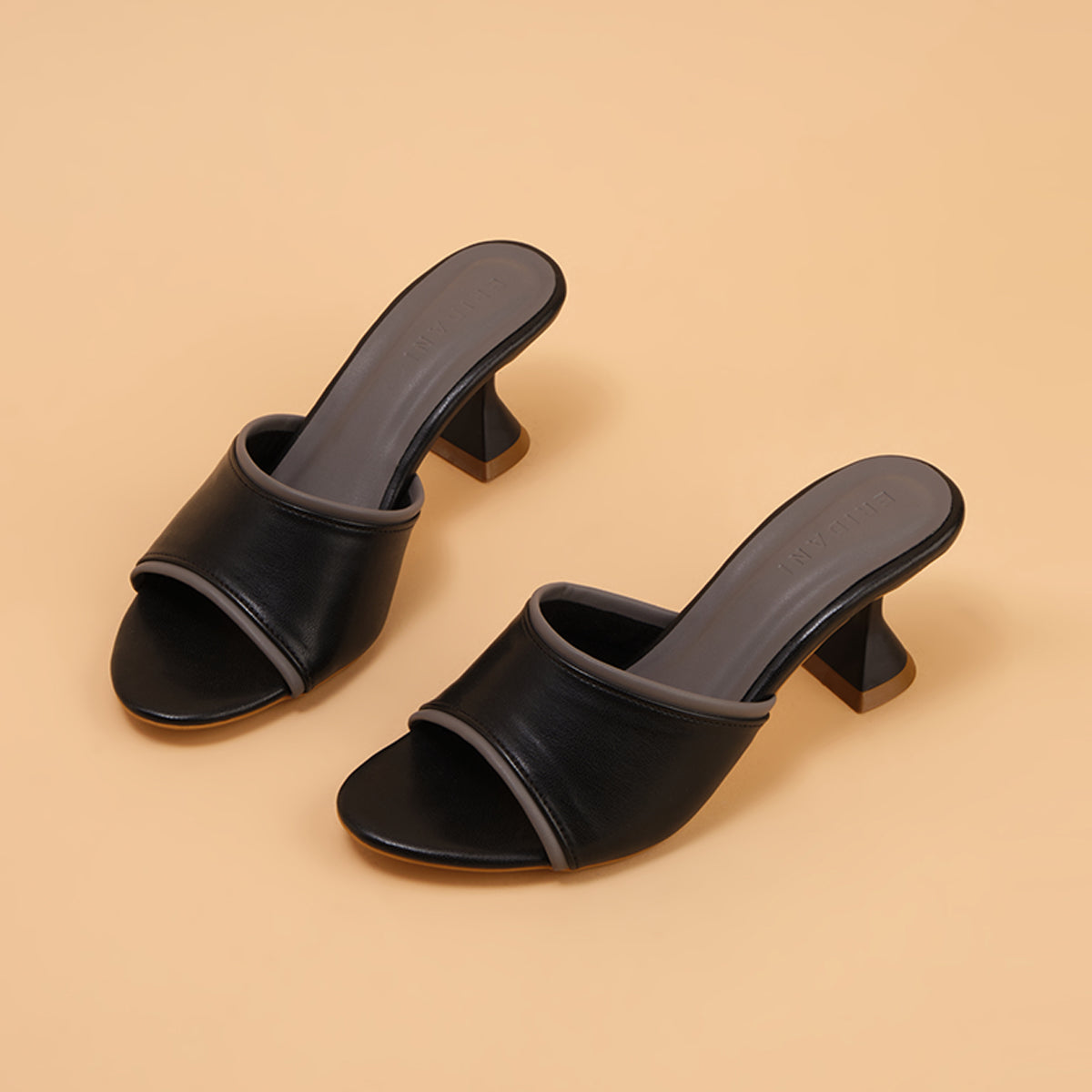 Dela Solid Heels