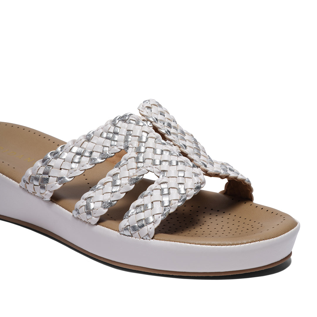 Janika Casual Flats Lakhani Enterprises Eridani