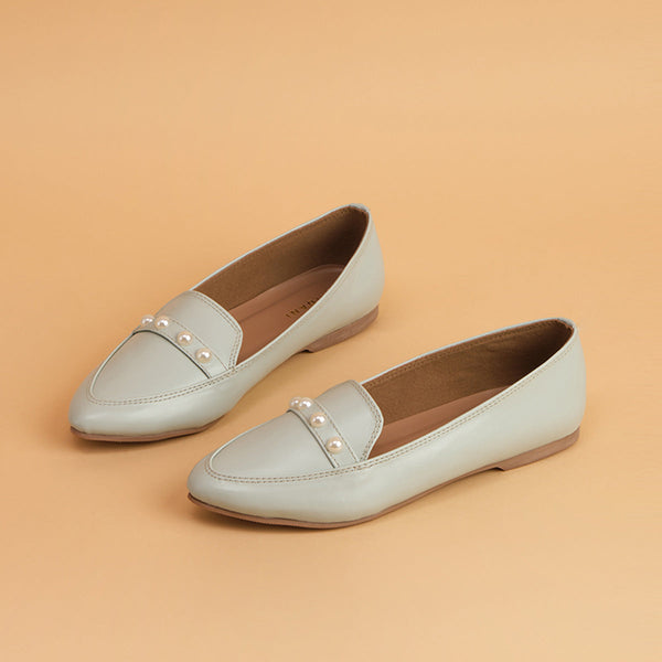 Marcella Solid Loafers