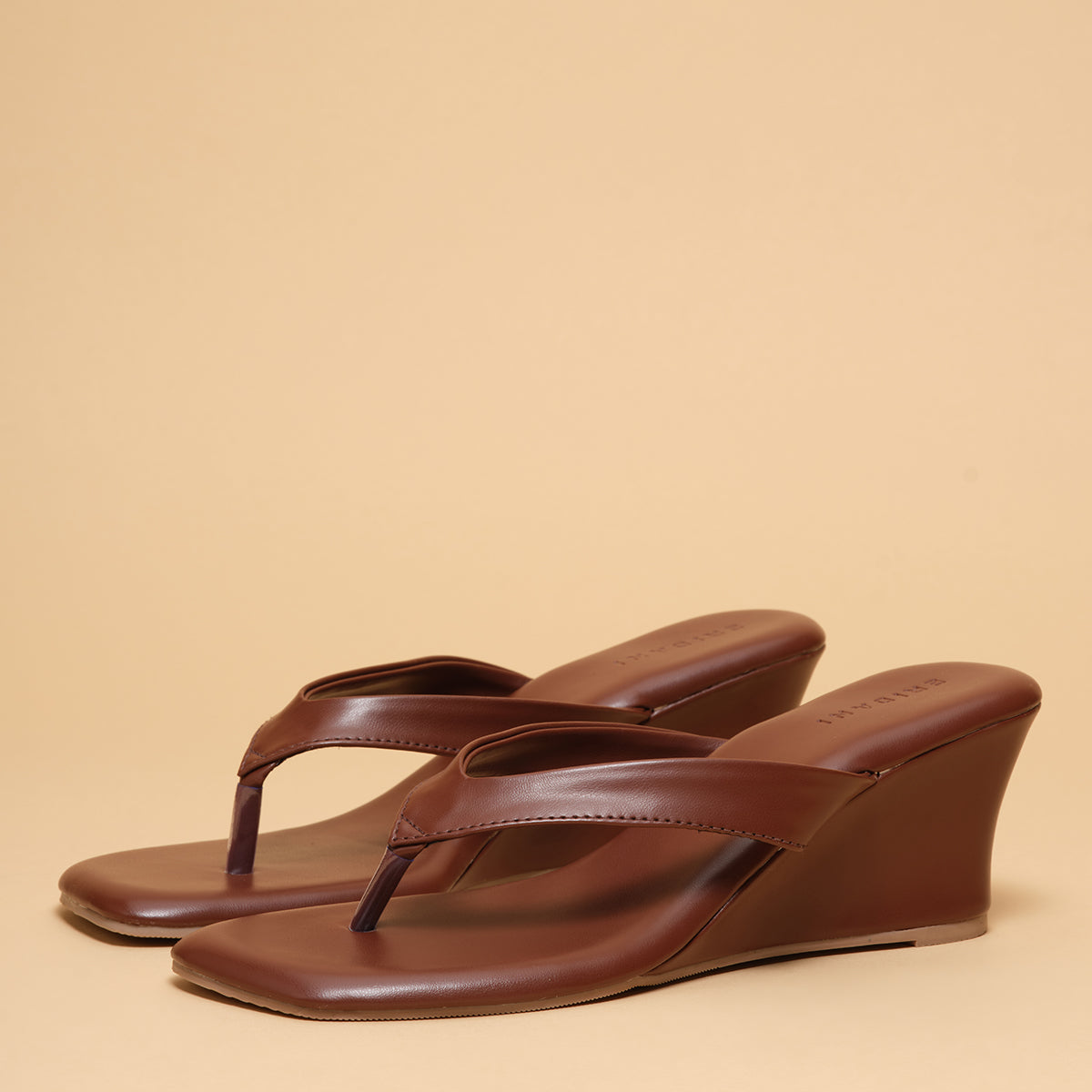 Margot Thong Wedges Ahmad Arts Eridani