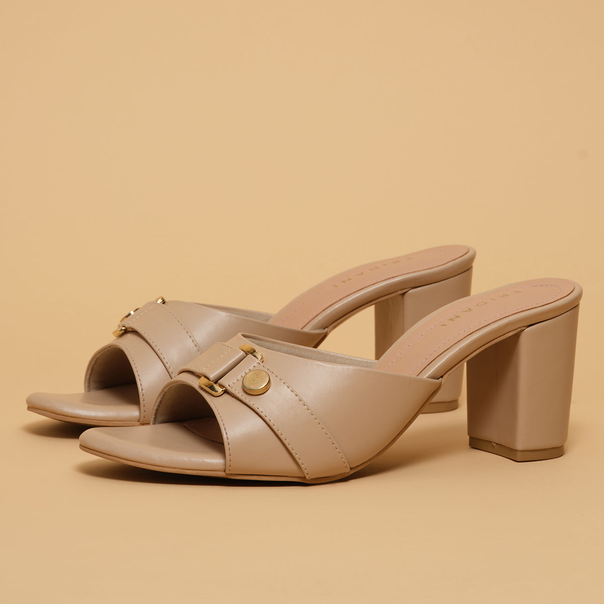 Nelly Slip-on Heels