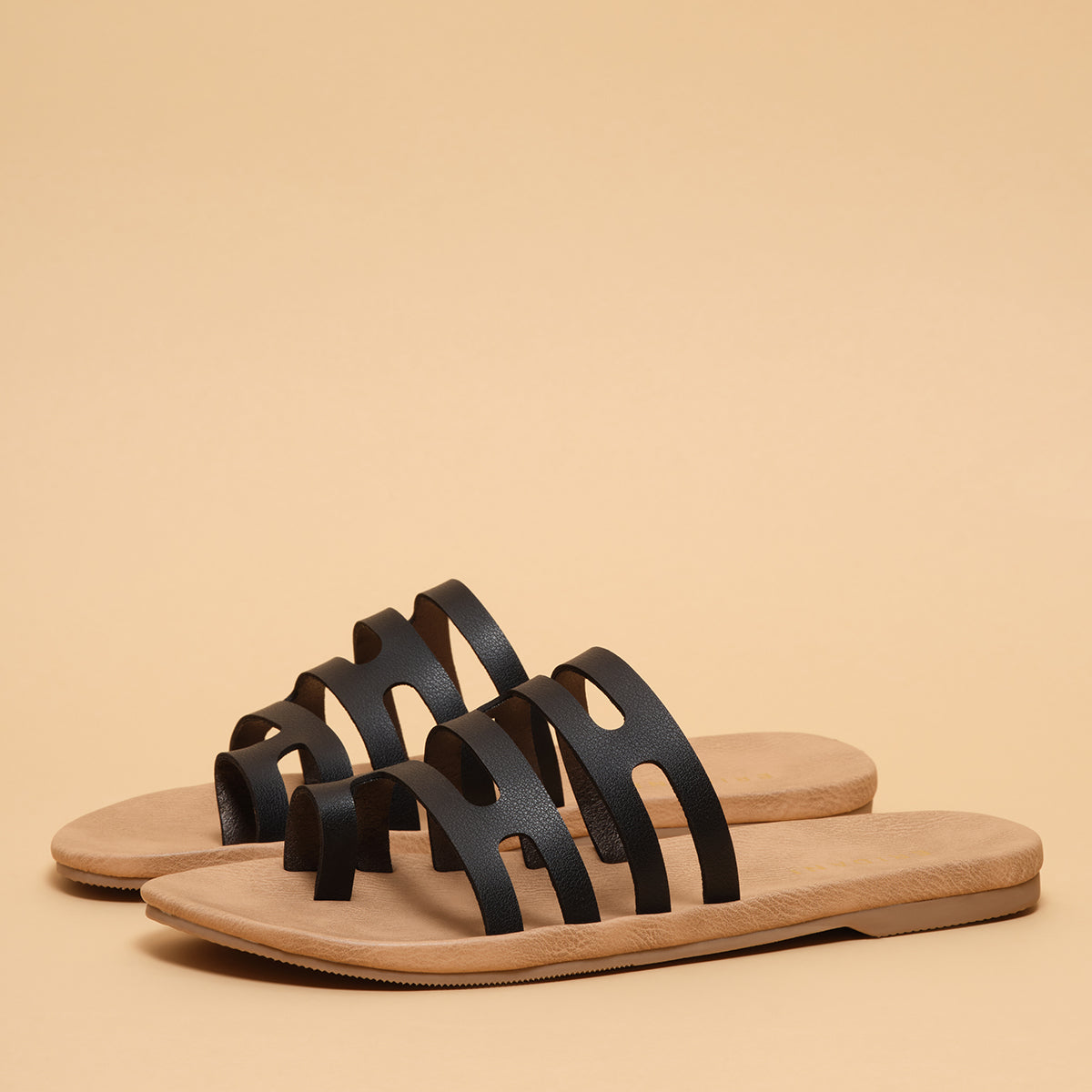 Novalea Strappy Flats Macro Footwear Eridani