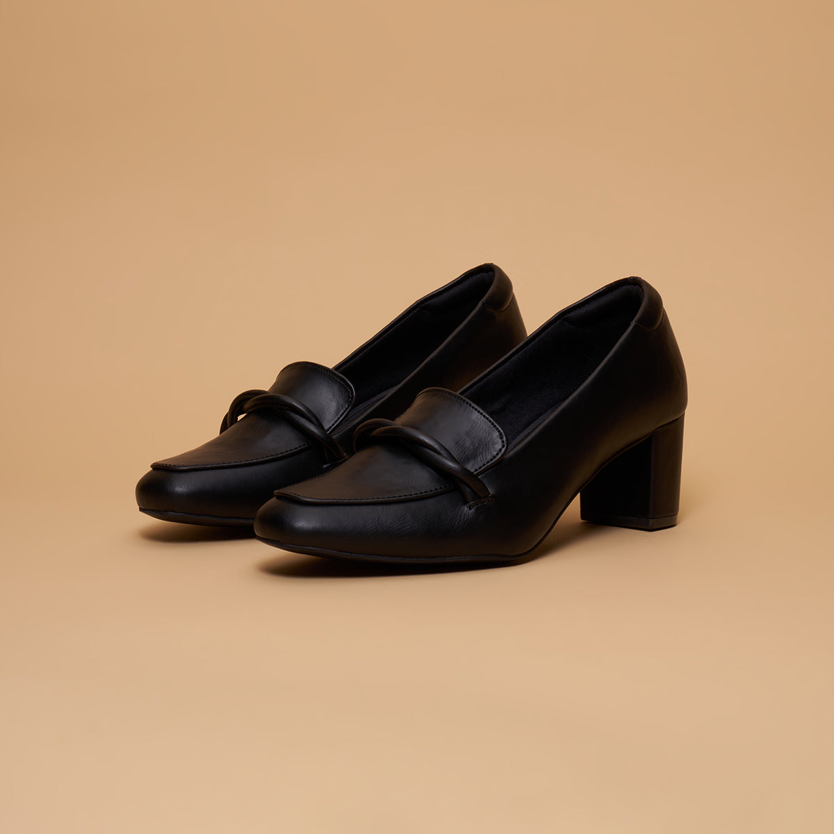 Penelope Solid Pumps