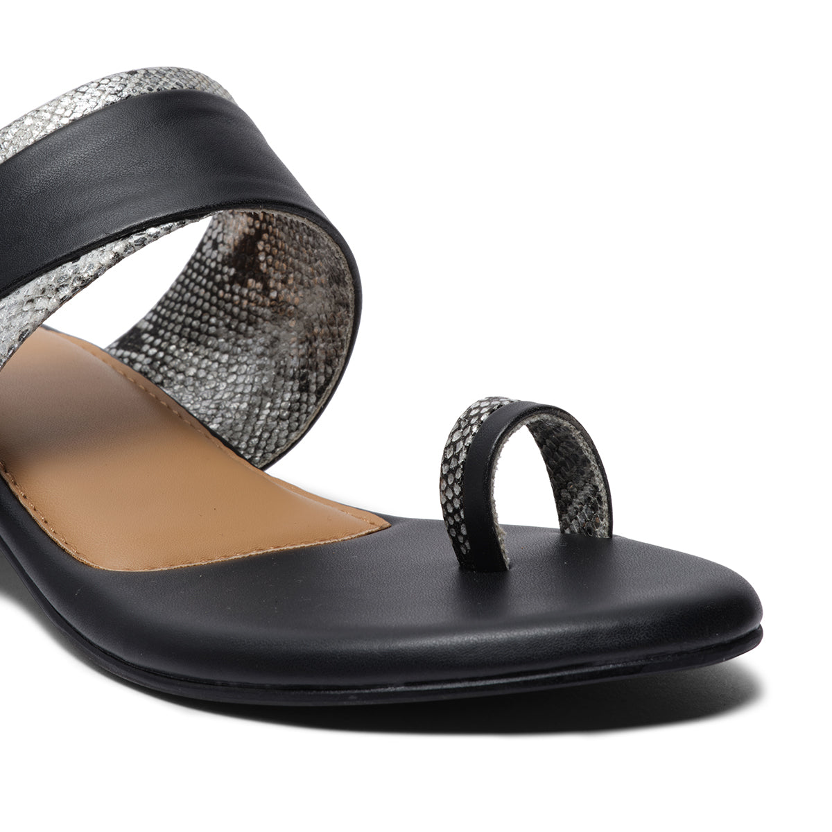 Roma One Toe Flats