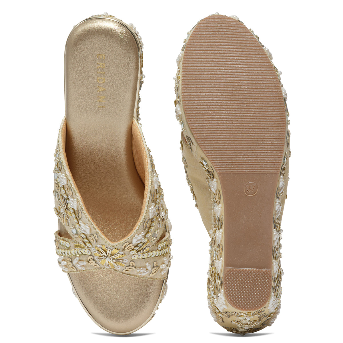 Roohi Embroidered Wedges