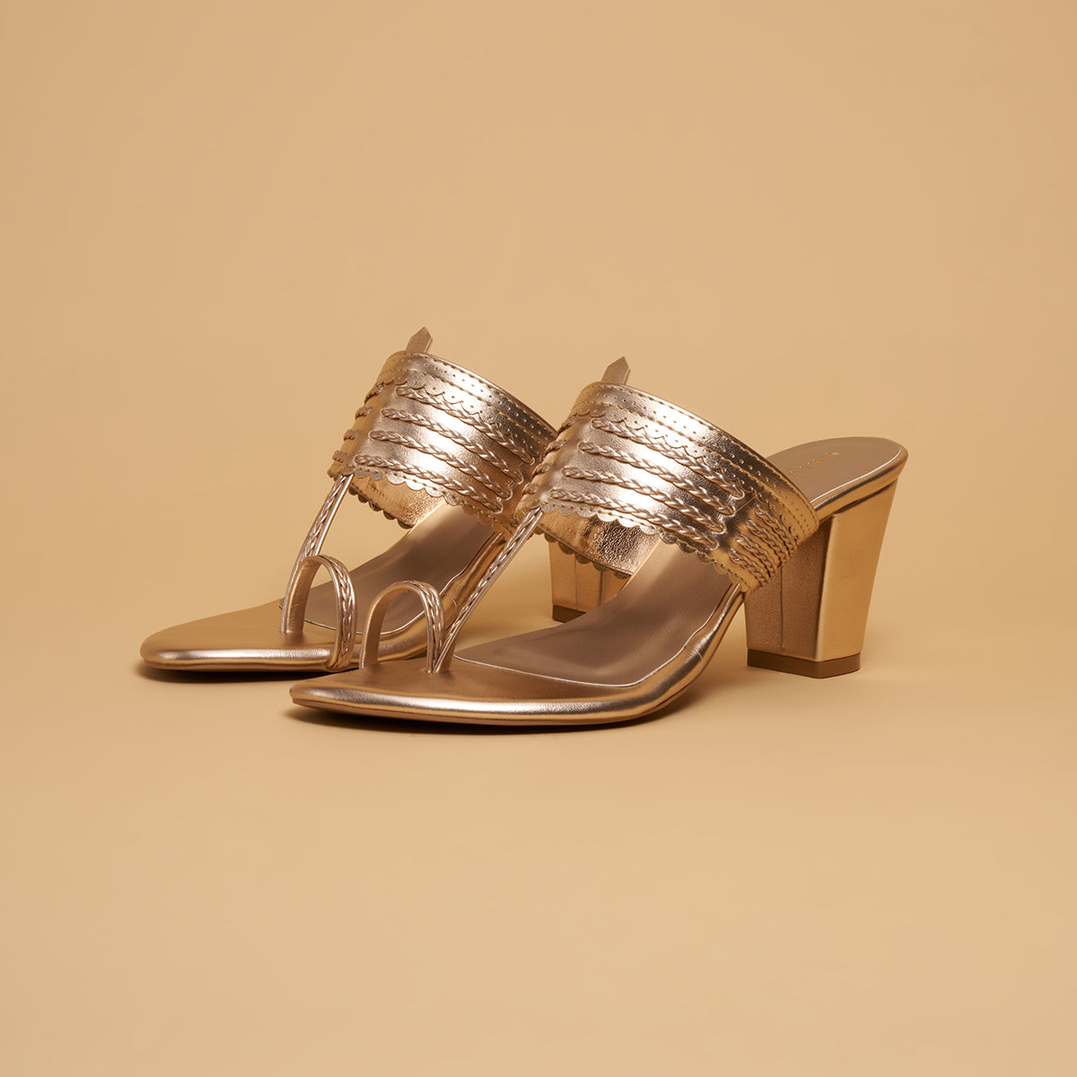 Shaya Kolhapuri Heels