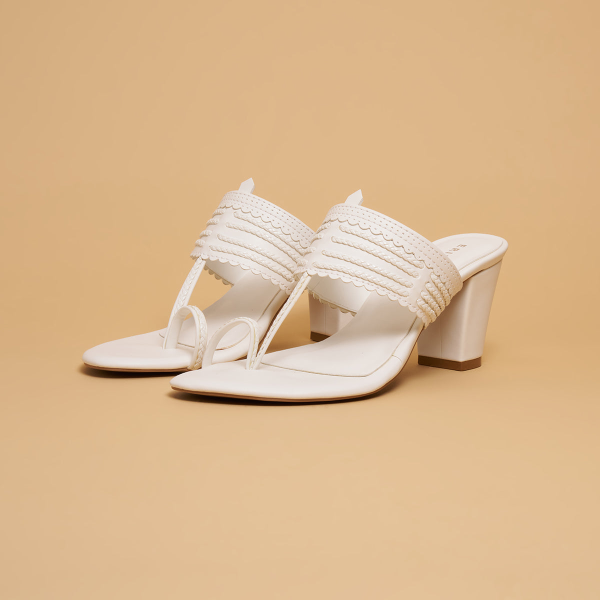 Shaya Kolhapuri Heels