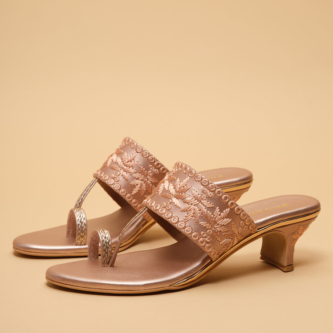 Syna Embroidered Kolhapuri