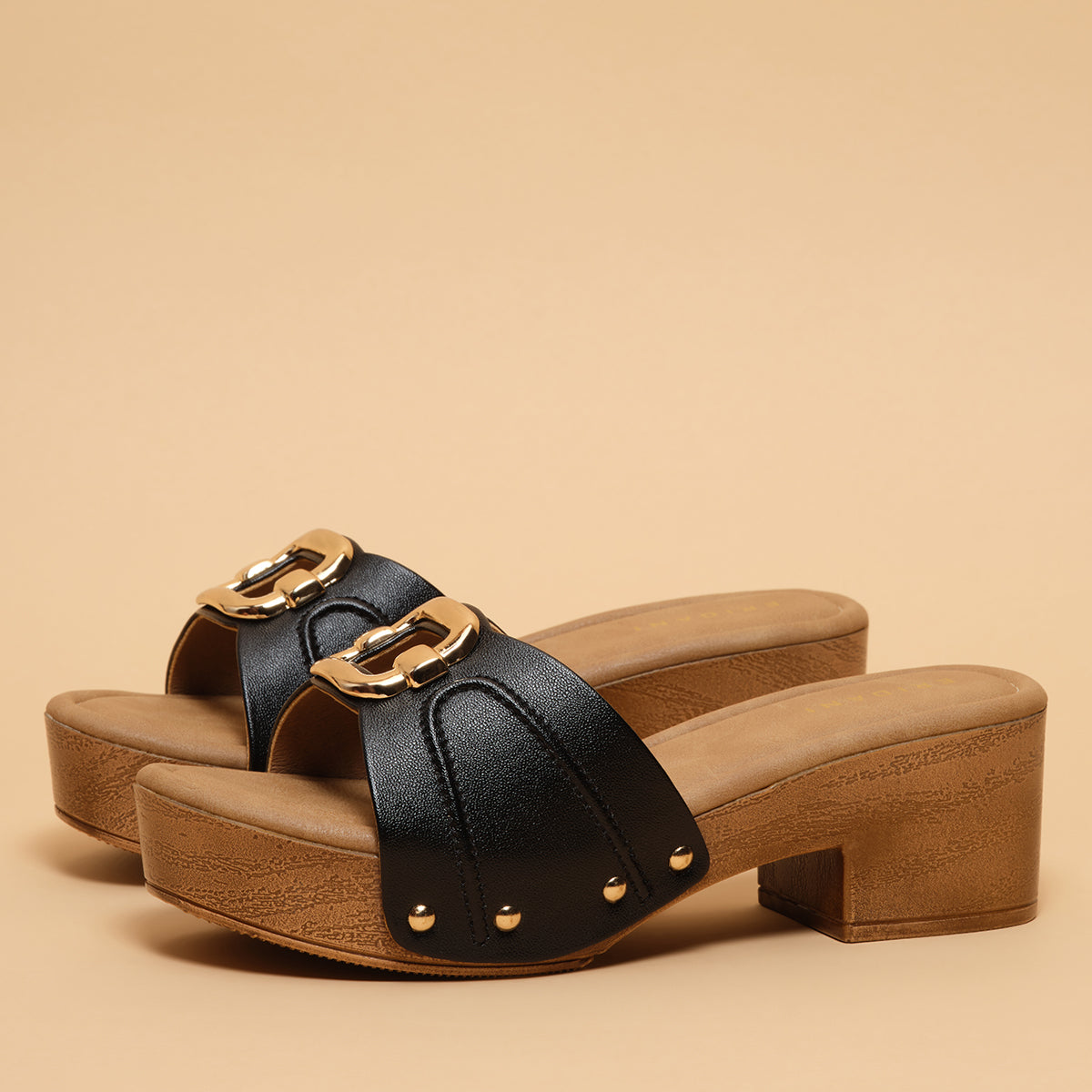 Vivenne Slip-on Wedges