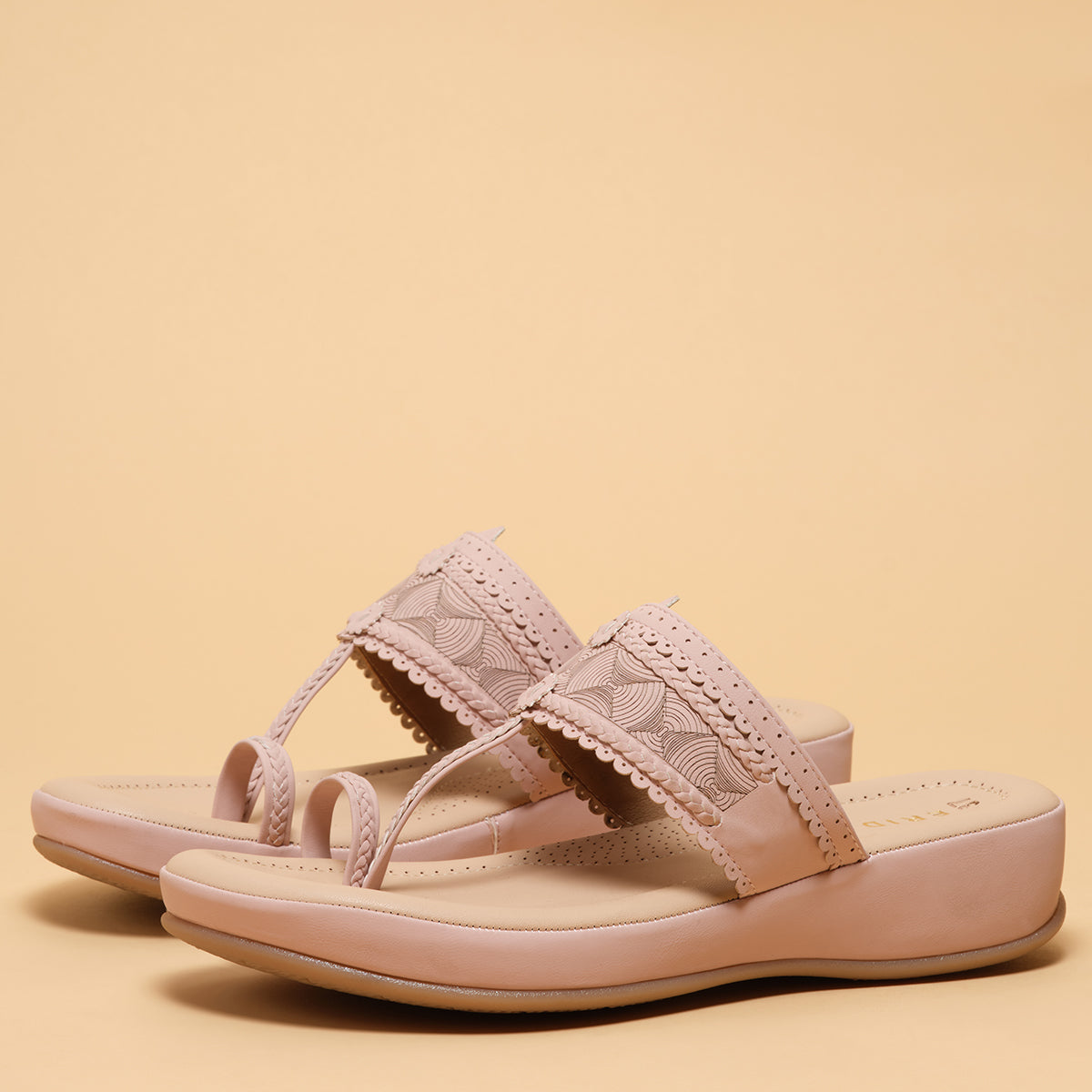 Yavi Kolhapuri Flatforms